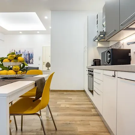 Apartament Vomero Deluxe Neapol