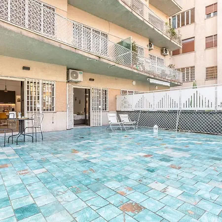 Vomero Deluxe Apartament *